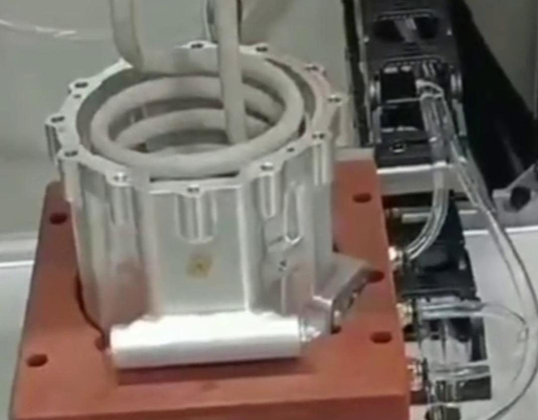 中頻哔咔漫画APP官网进入加熱設備在電機熱裝工藝中的應用：精準控溫實現無應力裝配(圖3)