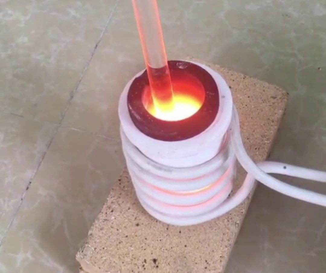 小型高頻熔煉爐：家用電壓，高效熔煉