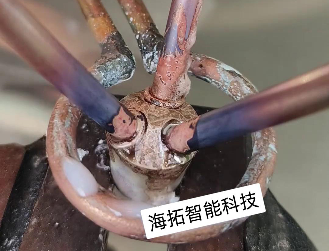 取代火焰焊接銅管的高頻焊機，可以配合自動化設備實現全自動釺焊銅管銅件