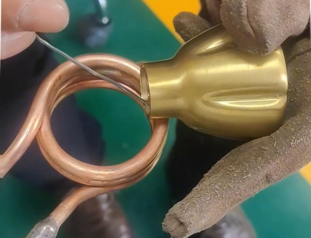高頻焊機適用於各類常見銅件鋁件焊接，不管是標準件還是非標的異型件