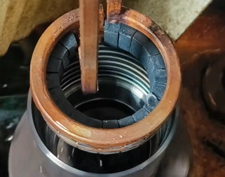 海瑞拓內孔專用高頻淬火機床，鋼套內孔硬化標準化方案