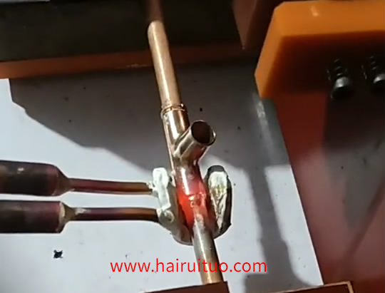 高頻焊接是一種低成本、高質量的焊接方法(圖1)