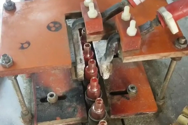 銅管焊接，高頻釺焊機自動化釺焊銅接頭